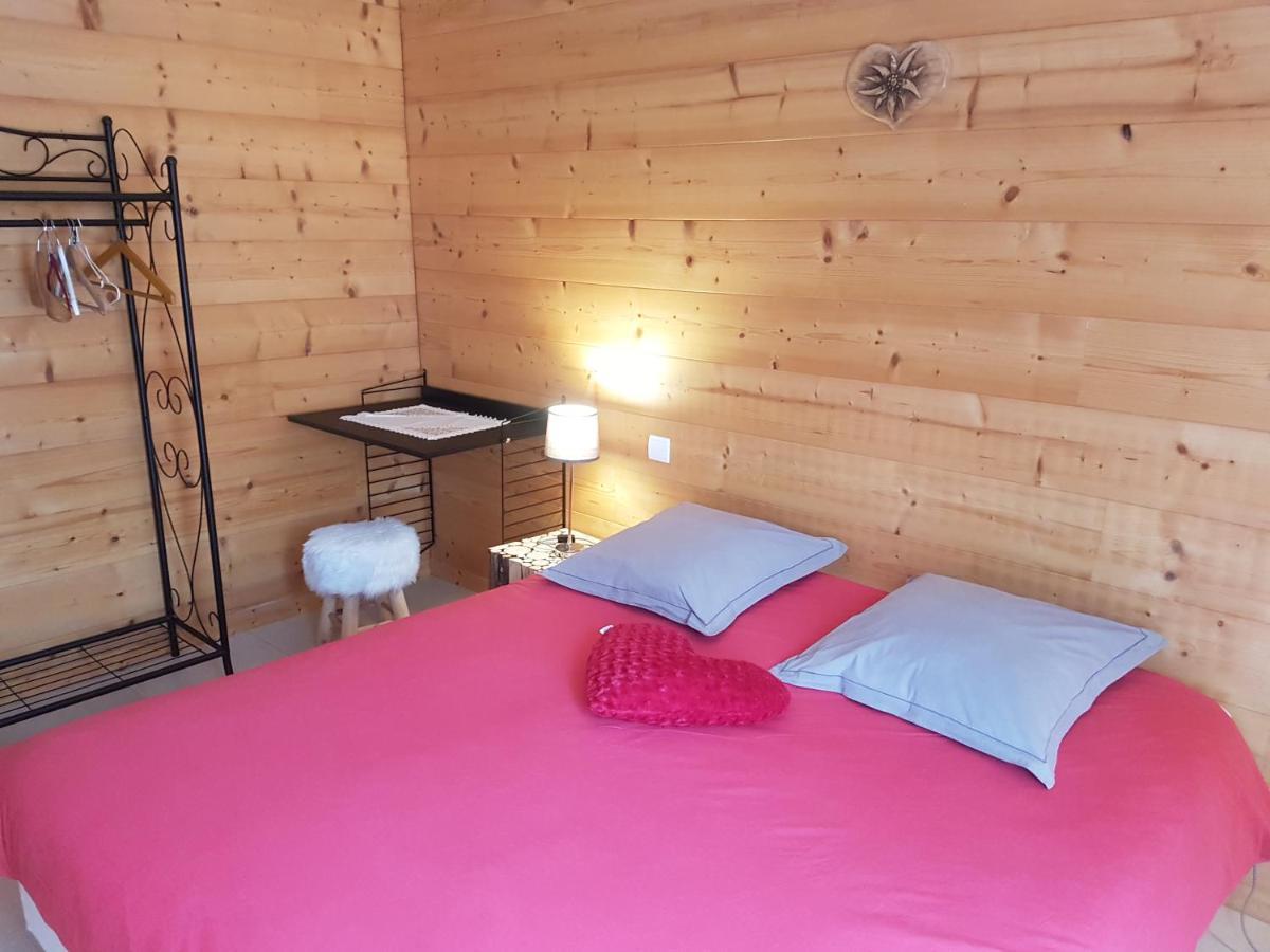 Chalet Les Aigles Saint-Sixt Exterior photo